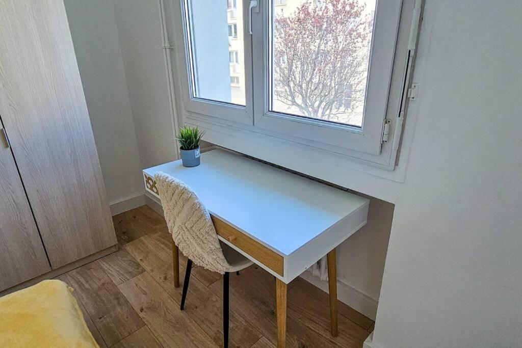 C'Est Chez Maurice! 4 Ch Wifi Balcon Parking Free Daire Saint-Etienne  Dış mekan fotoğraf